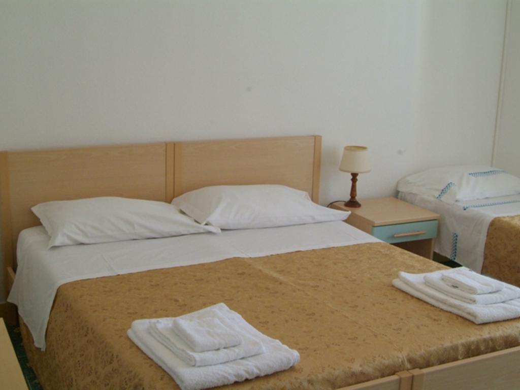 Hotel Aurora 2*